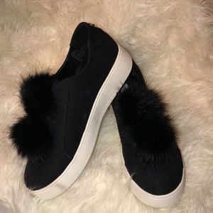 Pom Pom Sneakers